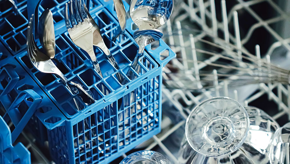 Maintenance - Dishwasher stack your dishes - Triumph Property Management