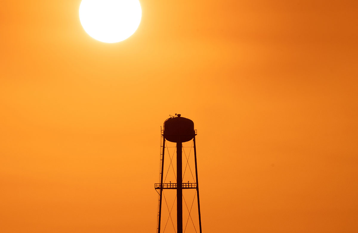 Moving Into a Rental With Extreme Summer Heat: What to Ask About Before You Sign the Lease