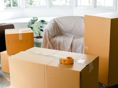 How Renters Can Manage Belongings When Moving From a Large House Into an Apartment